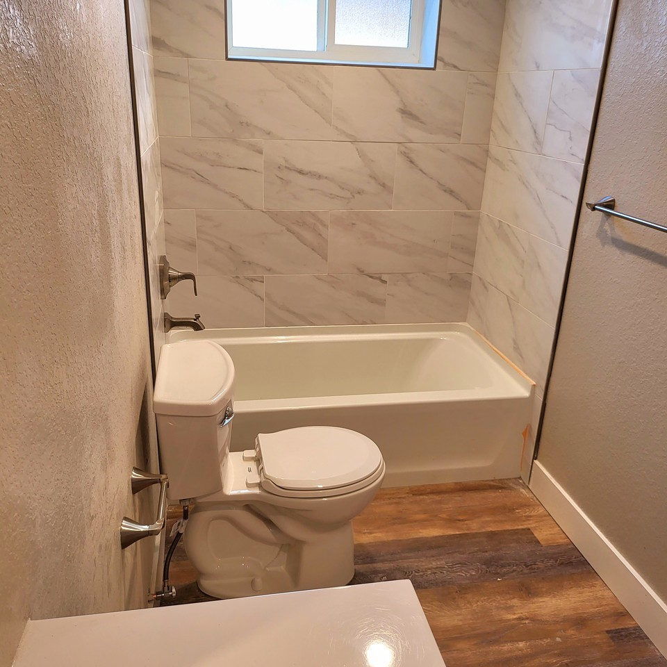 3433 N Cook St #B - Photo 4 of 10