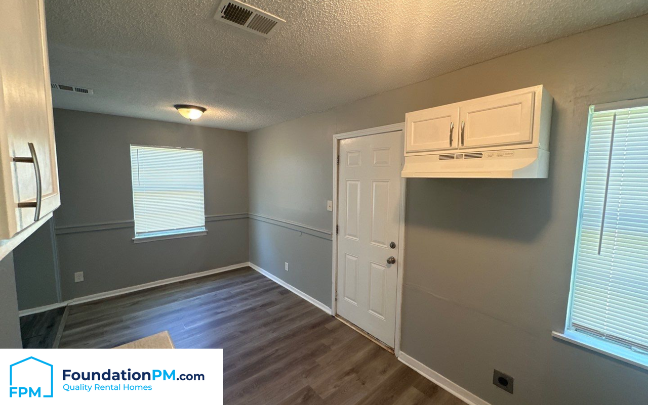 2536 Sunny Hill Dr #1 - Photo 5 of 12