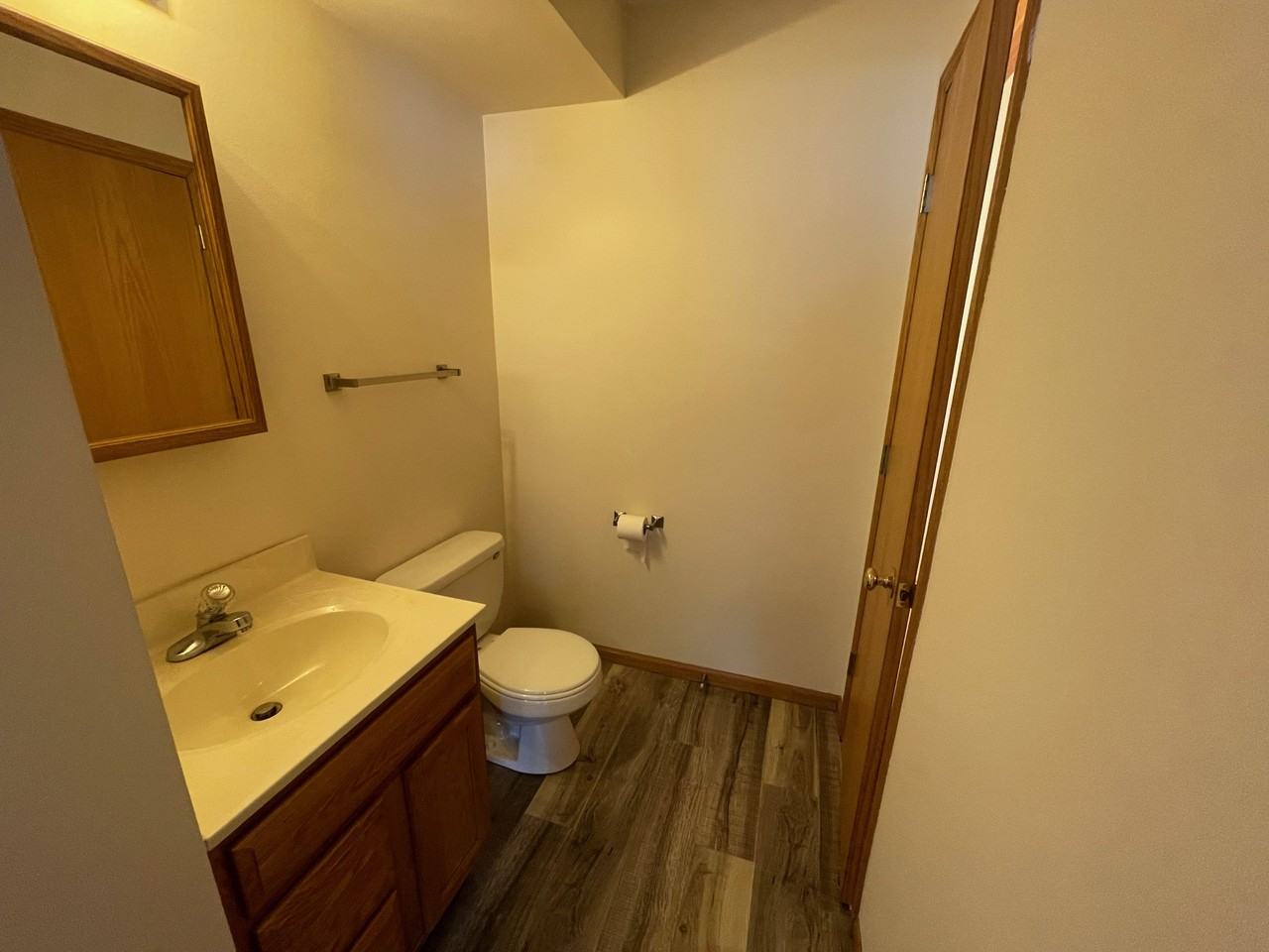 323 S Garfield Ave #323A - Photo 5 of 10