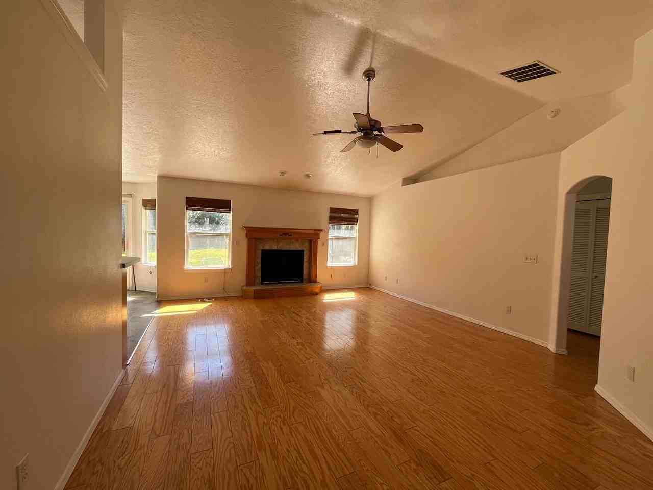 11917 W Lewisburg Ct #1 - Photo 4 of 19