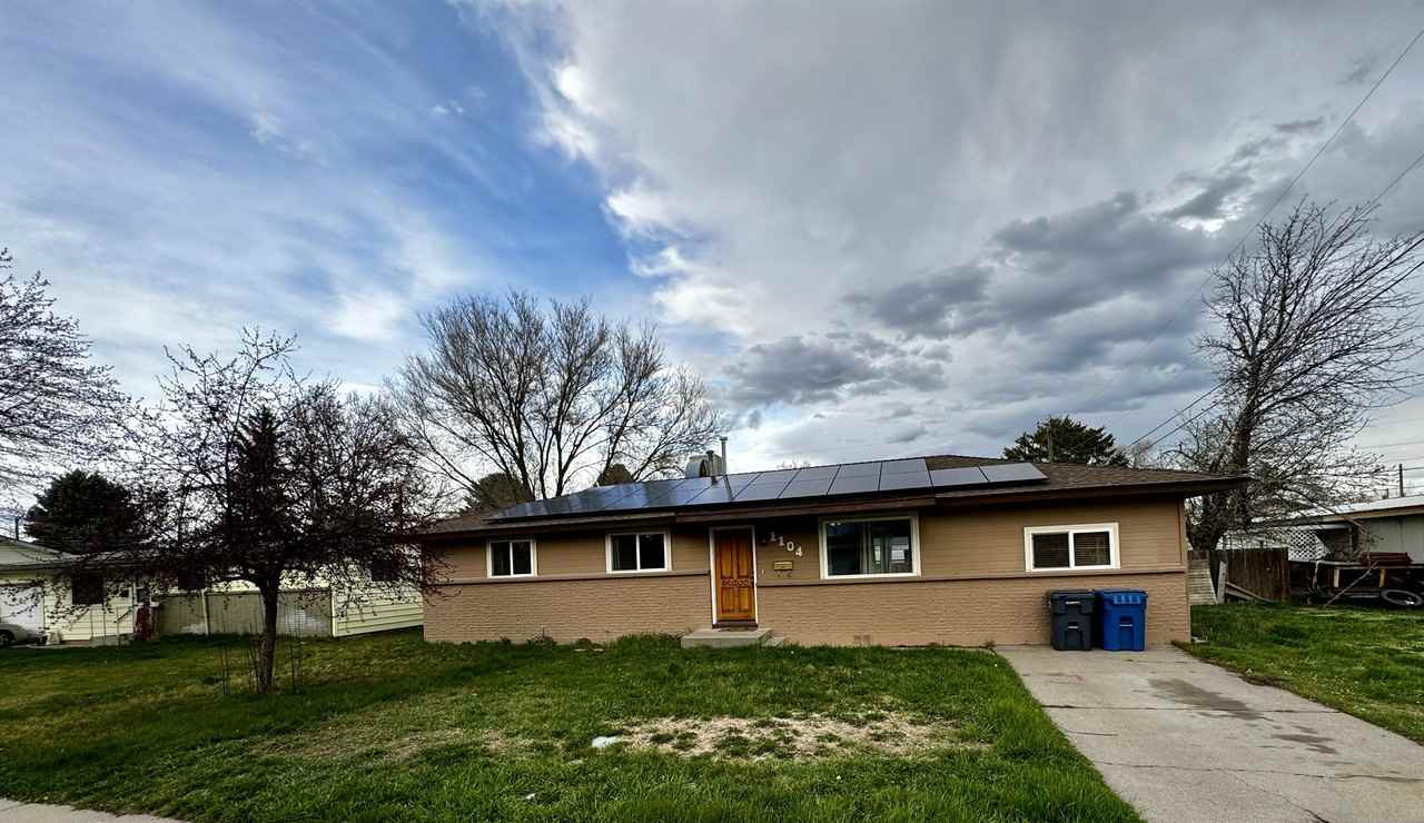 1104 Phelps Dr #1 - Photo 3 of 49