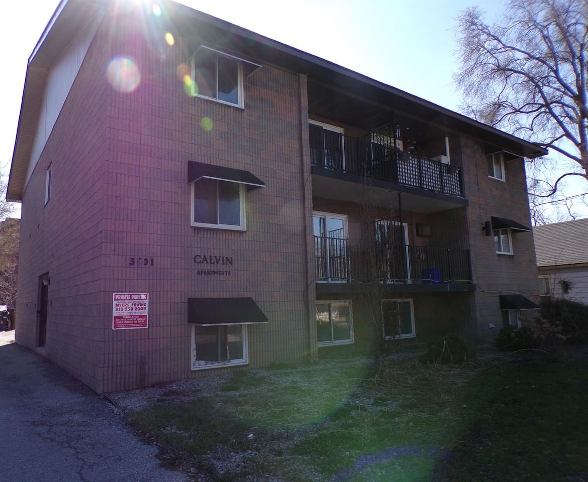 3591 Sandwich Street #301 - Photo 7 of 9