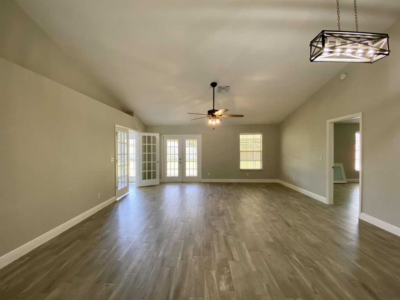 1018 Spring Landing Dr #1018 - Photo 3 of 15