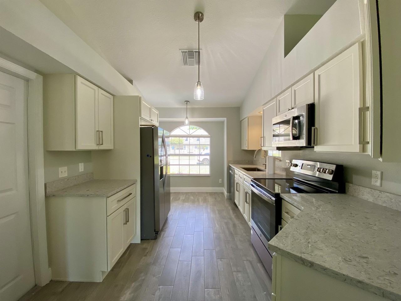 1018 Spring Landing Dr #1018 - Photo 4 of 15