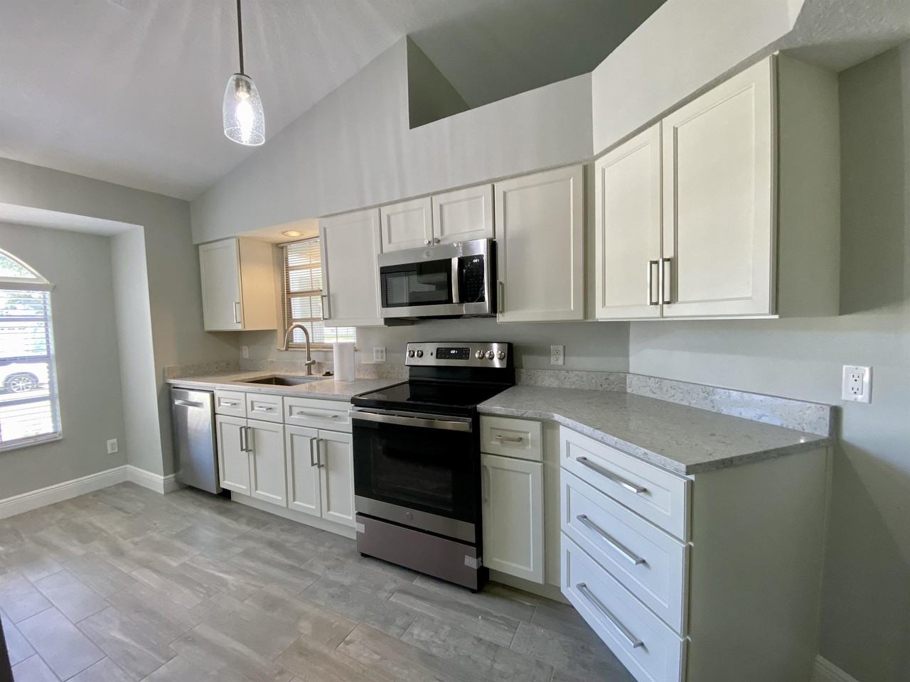 1018 Spring Landing Dr #1018 - Photo 5 of 15