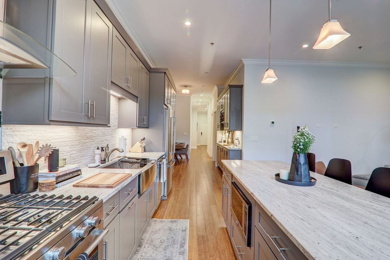 33 South Ashland LLC - Photo 4 of 13