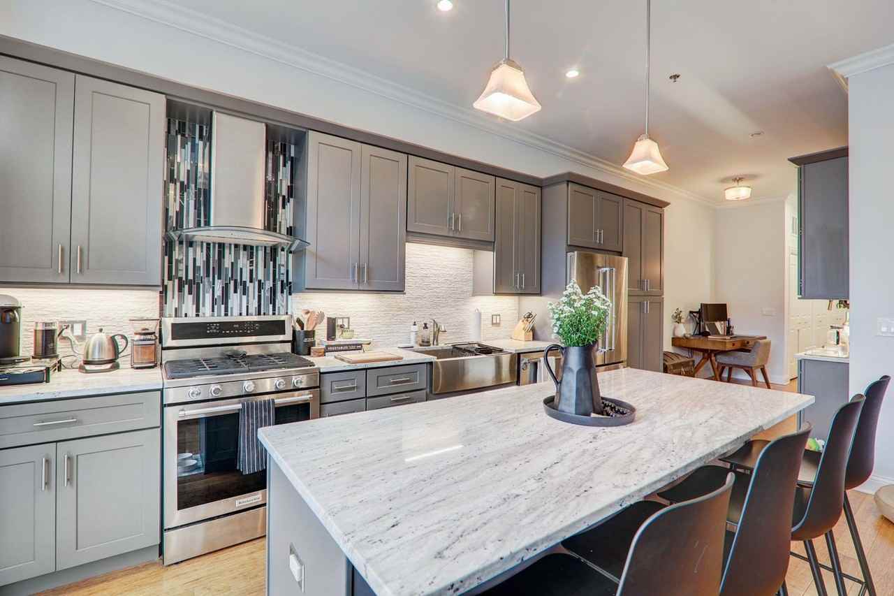 33 South Ashland LLC - Photo 5 of 13