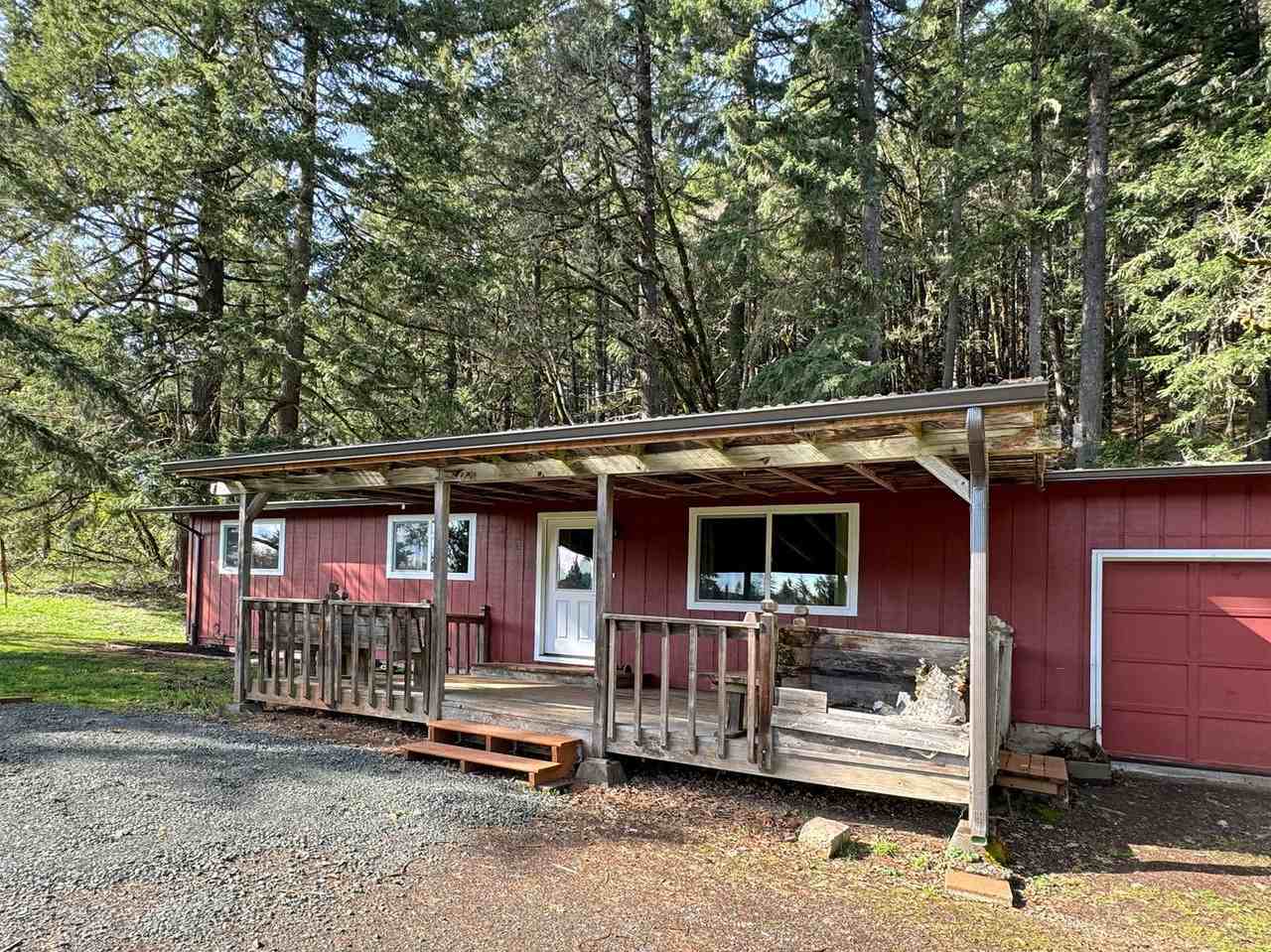 23755 Priest Rd - Photo 2 of 34