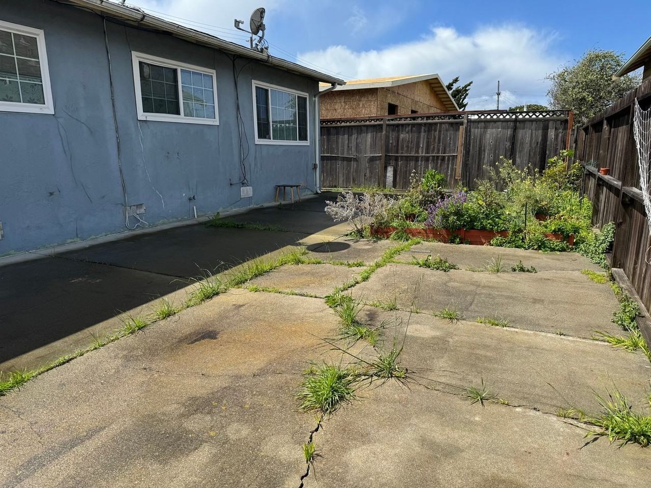 2027 Potrero Ave - Photo 3 of 13