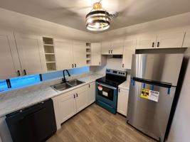 featured image of 210 E Court Of Shorewood