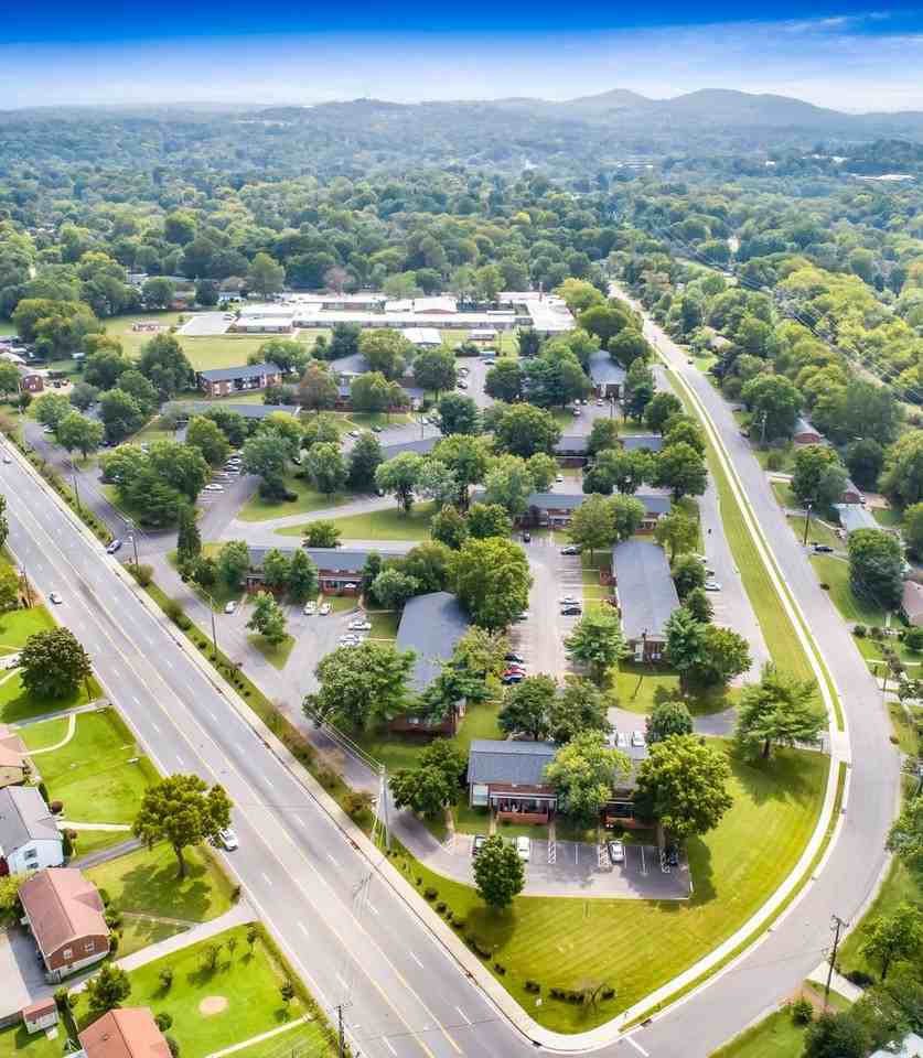 Elysian Garden Apartments and Townhomes - Photo 5 of 11