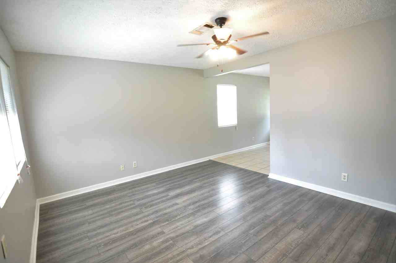 2140 Cherrywood Dr - Photo 2 of 24