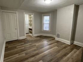 381 Meigs Street - Photo 1 of 1