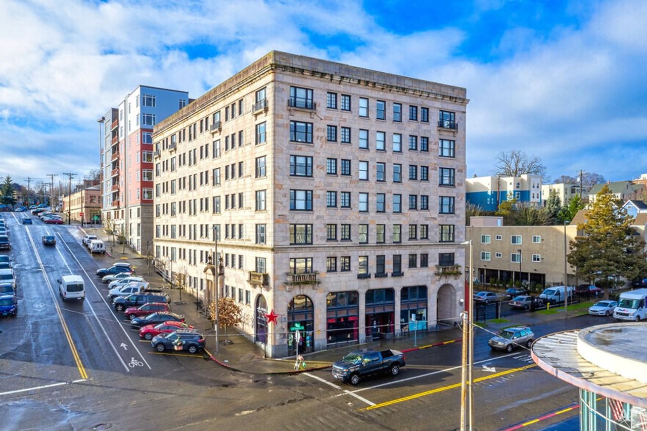 The Walker Apartments - Photo 6 of 6