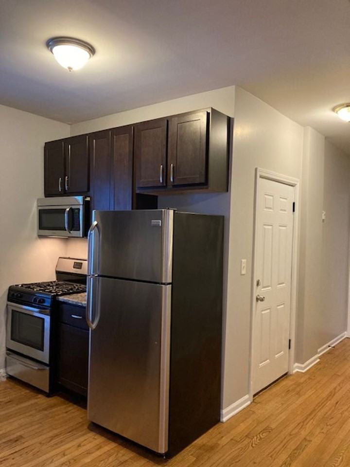 3104-06 W. Ainslie - Photo 2 of 11