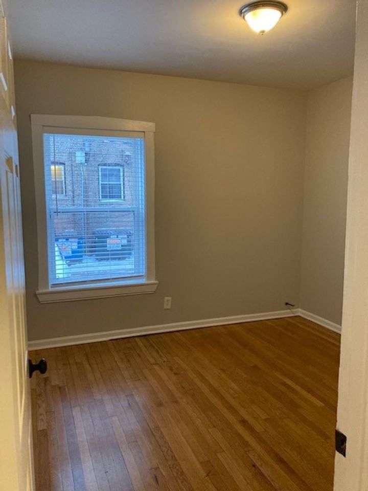 3104-06 W. Ainslie - Photo 7 of 11