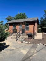 featured image of 832 S Center St