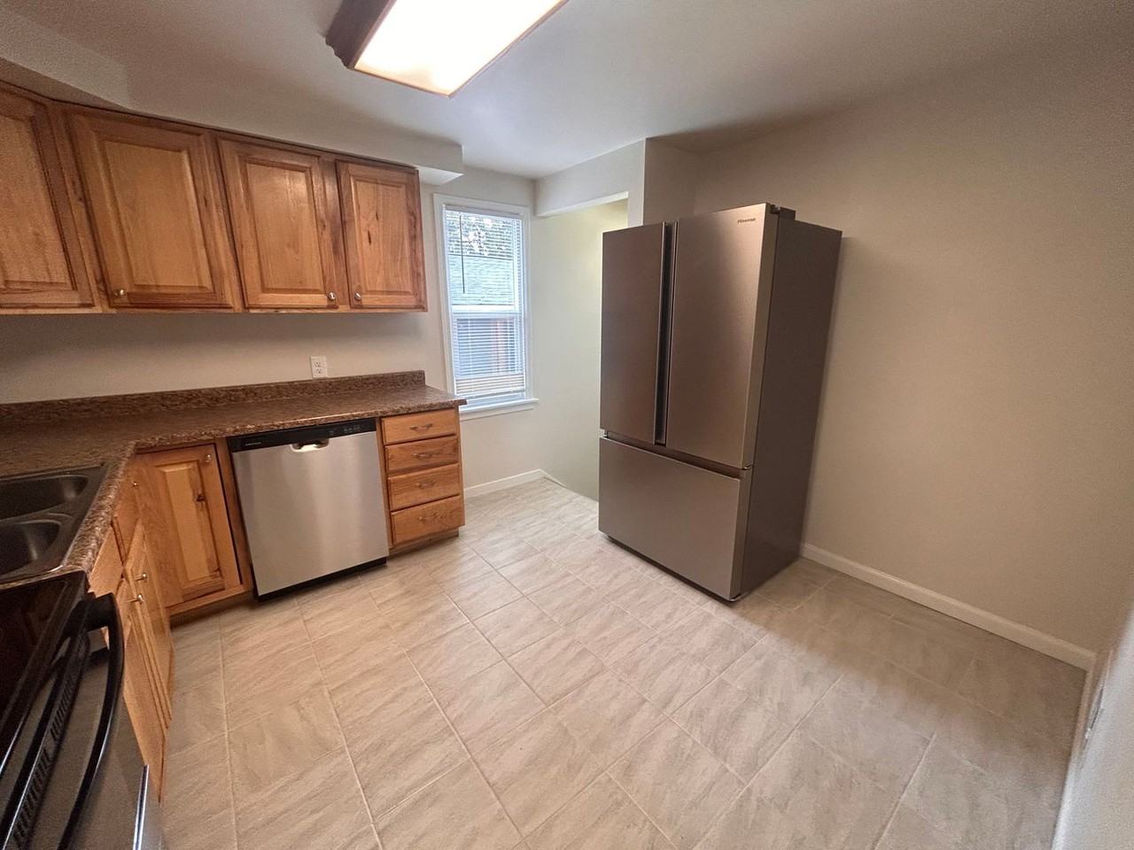 1333 E 41st Ave - Photo 7 of 32