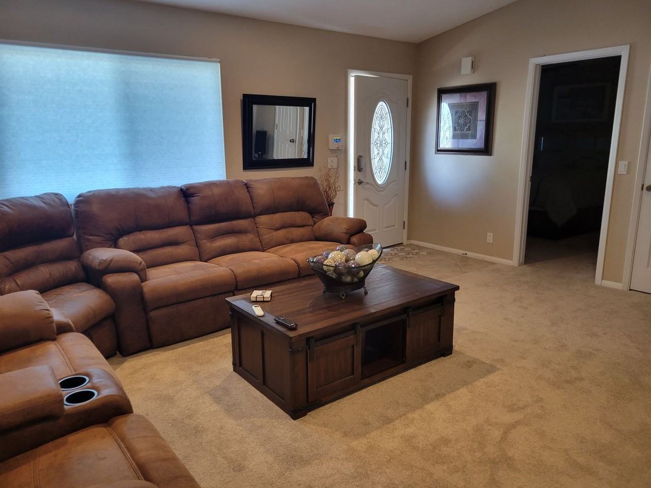 3740 Breakwater Dr - Photo 4 of 21