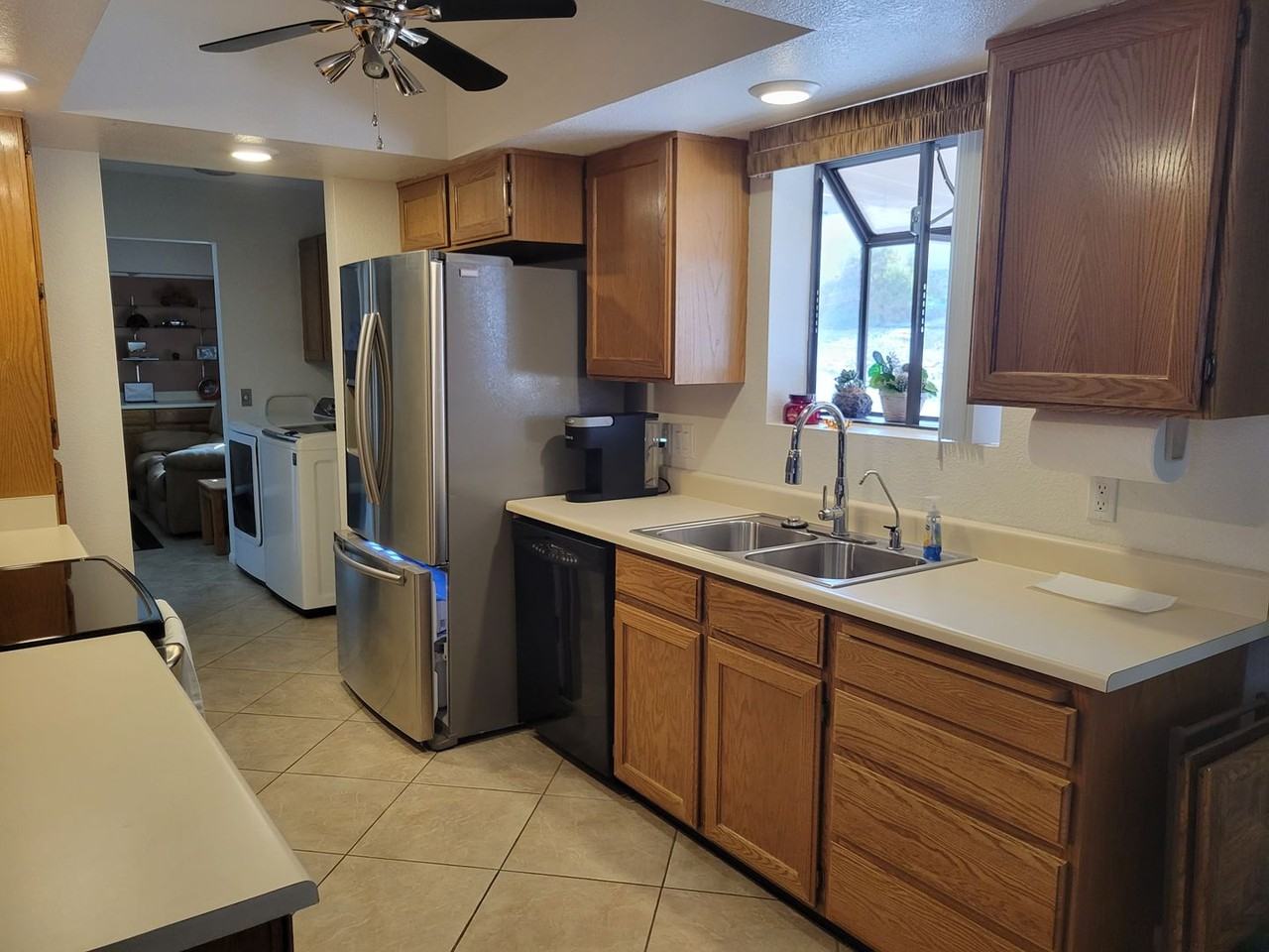 3740 Breakwater Dr - Photo 6 of 21