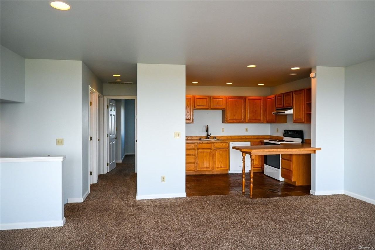 1467 E Ocean Shores Blvd Sw #EAST - Photo 5 of 18