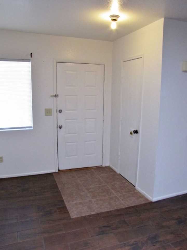1191 Paseo San Luis - Photo 4 of 15