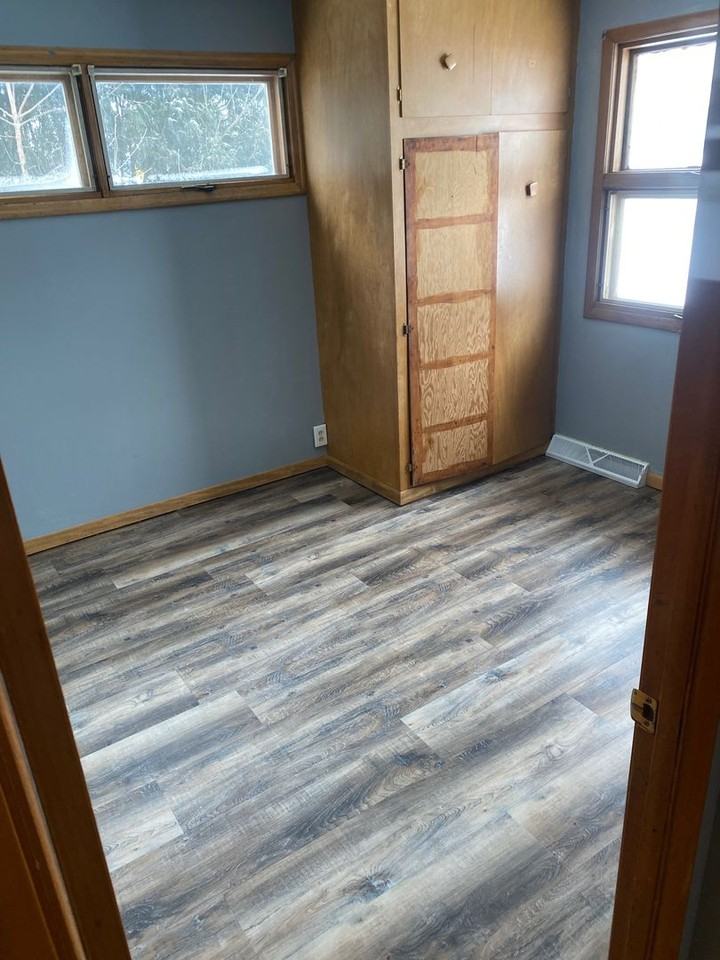 116 Minnesota Ave Se - Photo 2 of 7