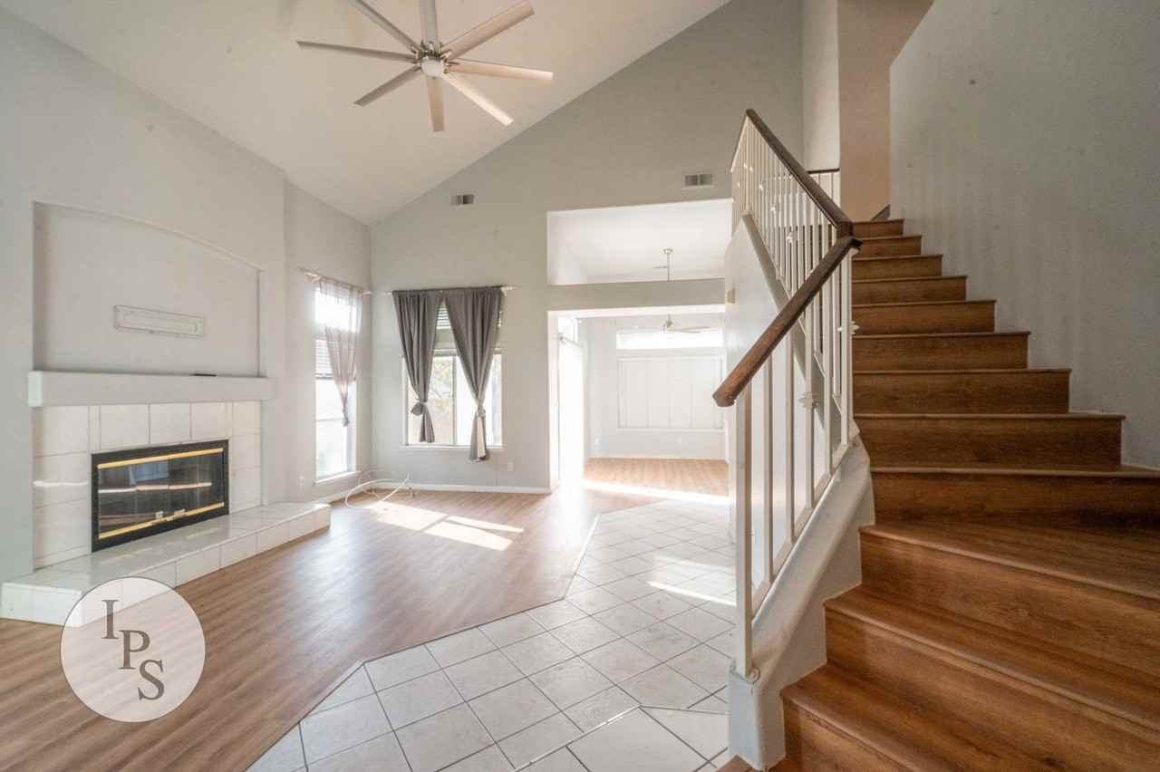3676 Baron Ave - Photo 4 of 29