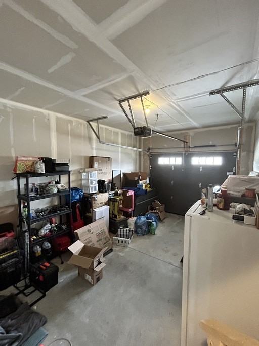 1441 Summer St - Photo 3 of 25