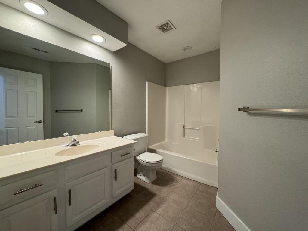 1504 W High Point Cir - Photo 5 of 30