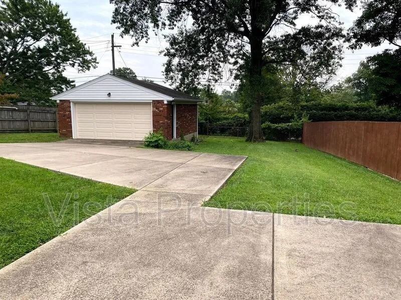 9822 Boxford Way - Photo 3 of 21