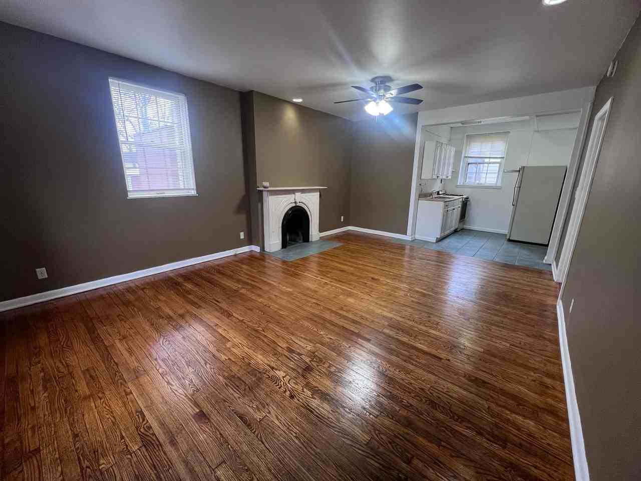 15 College Ave Ne - Photo 3 of 14