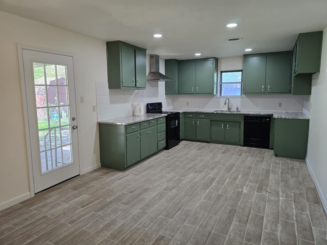 3809 Shawnee Trl #NA - Photo 3 of 11