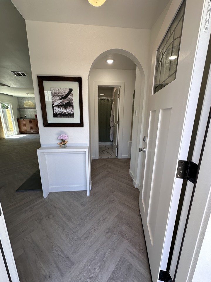 1013 Kavanagh Dr #NA - Photo 3 of 28