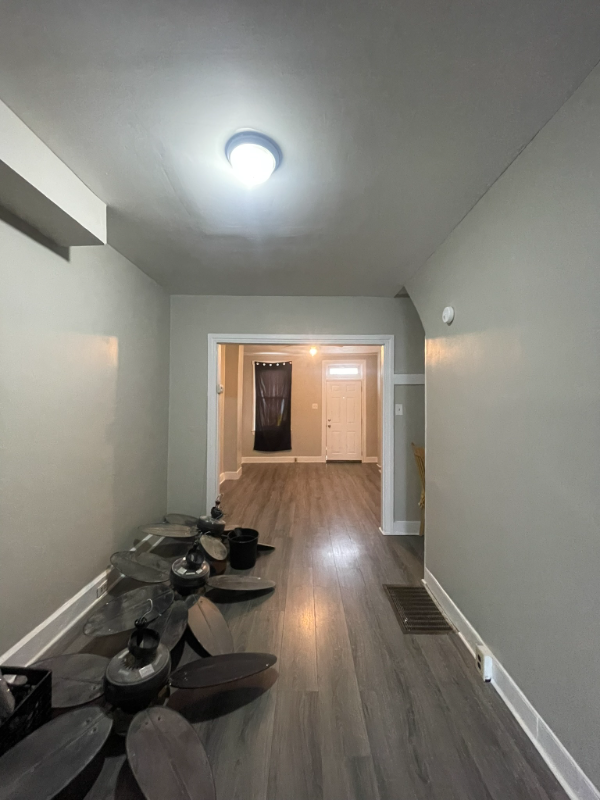 550 Salem Ave - Photo 2 of 14