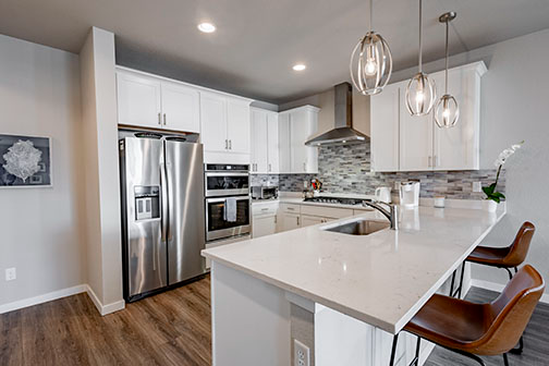 1115 Mountain Dr - Photo 3 of 11