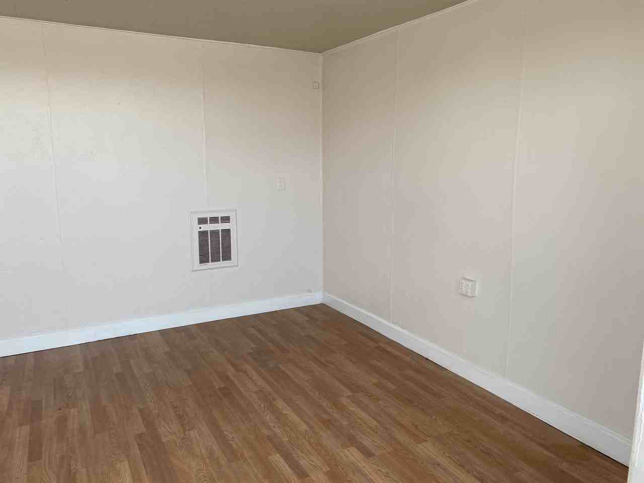 113 DRAKE - Photo 5 of 5