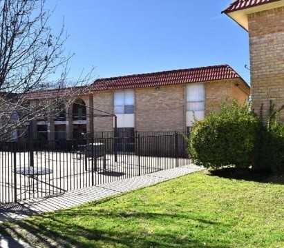 Las Brisas Apartment - Photo 2 of 11