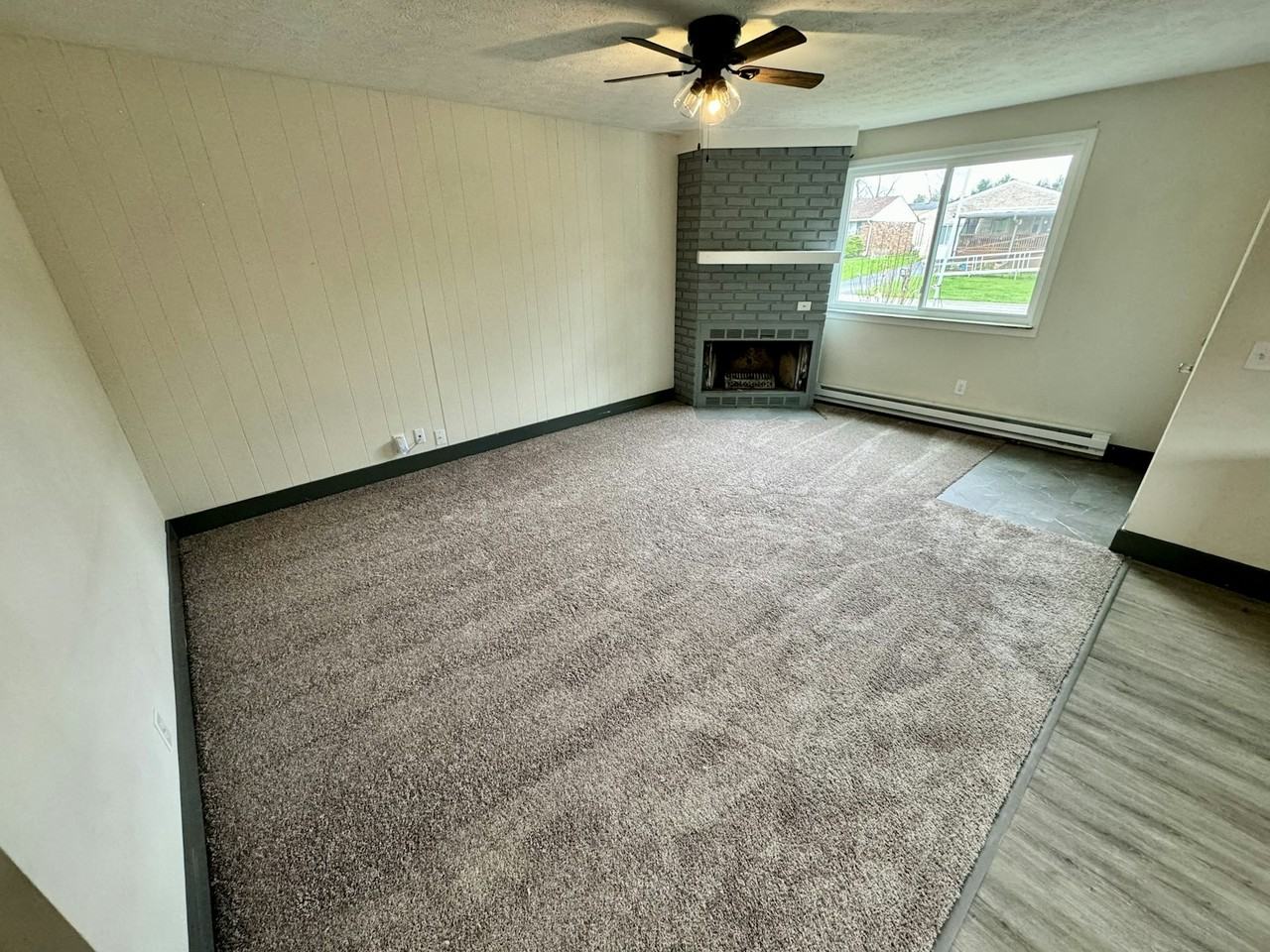 2063 Cardinal Ave - Photo 3 of 23