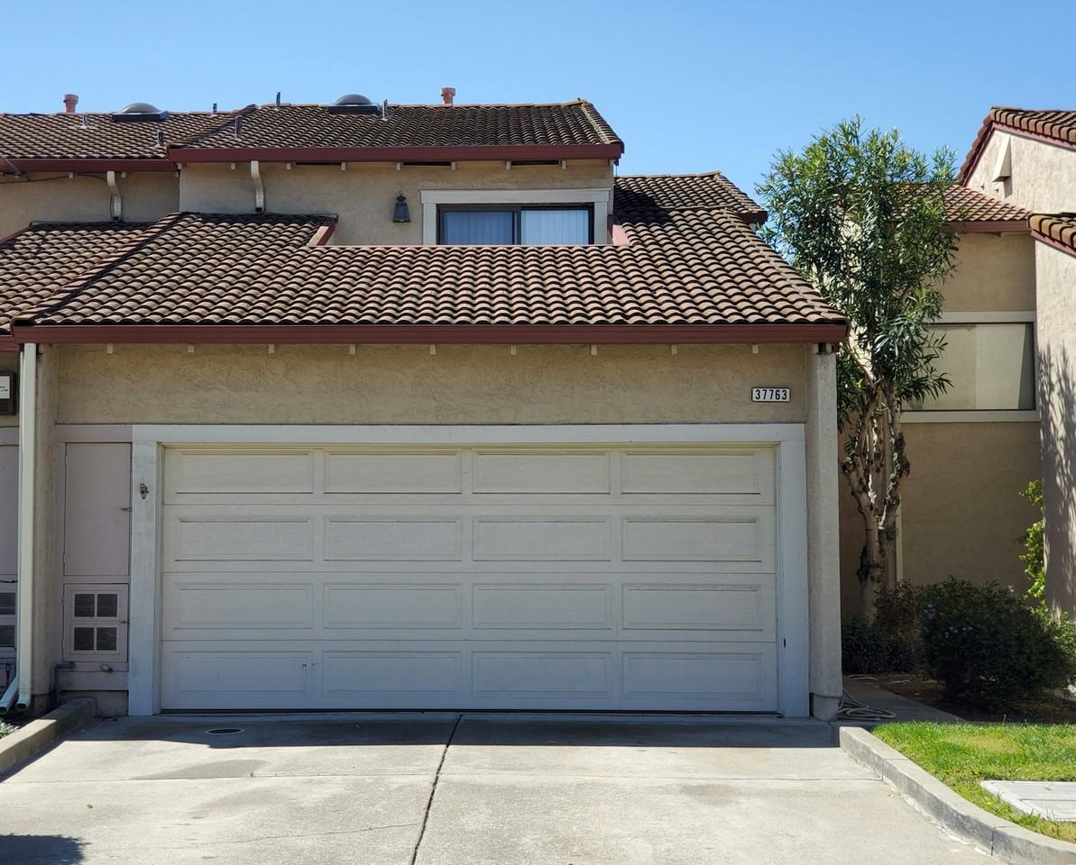 37763 Cedar Boulevard - Photo 2 of 36