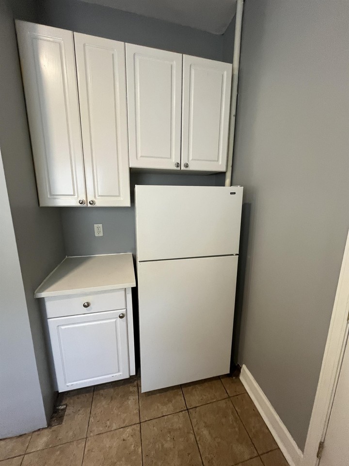 163 Vine St Nw #1 - Photo 4 of 43