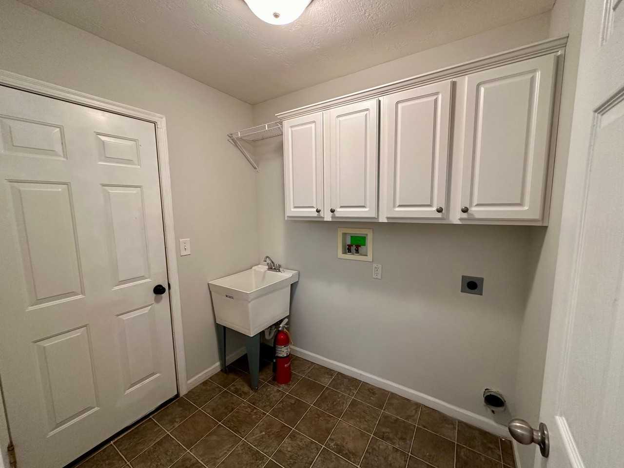 1937 Tanners Cove Rd - Photo 2 of 23