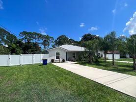 2027/2029 Guava Drive - Photo 1 of 1
