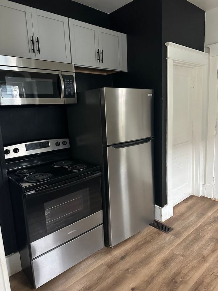 2005 Prairie St - Photo 3 of 10