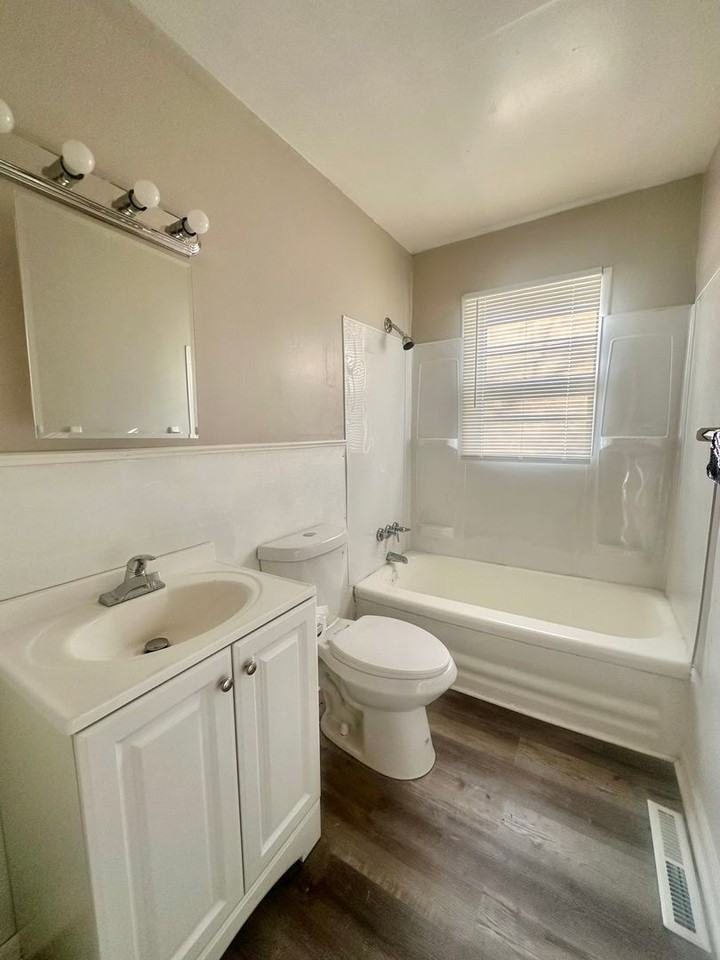 10309 Richmond Ave - Photo 2 of 7