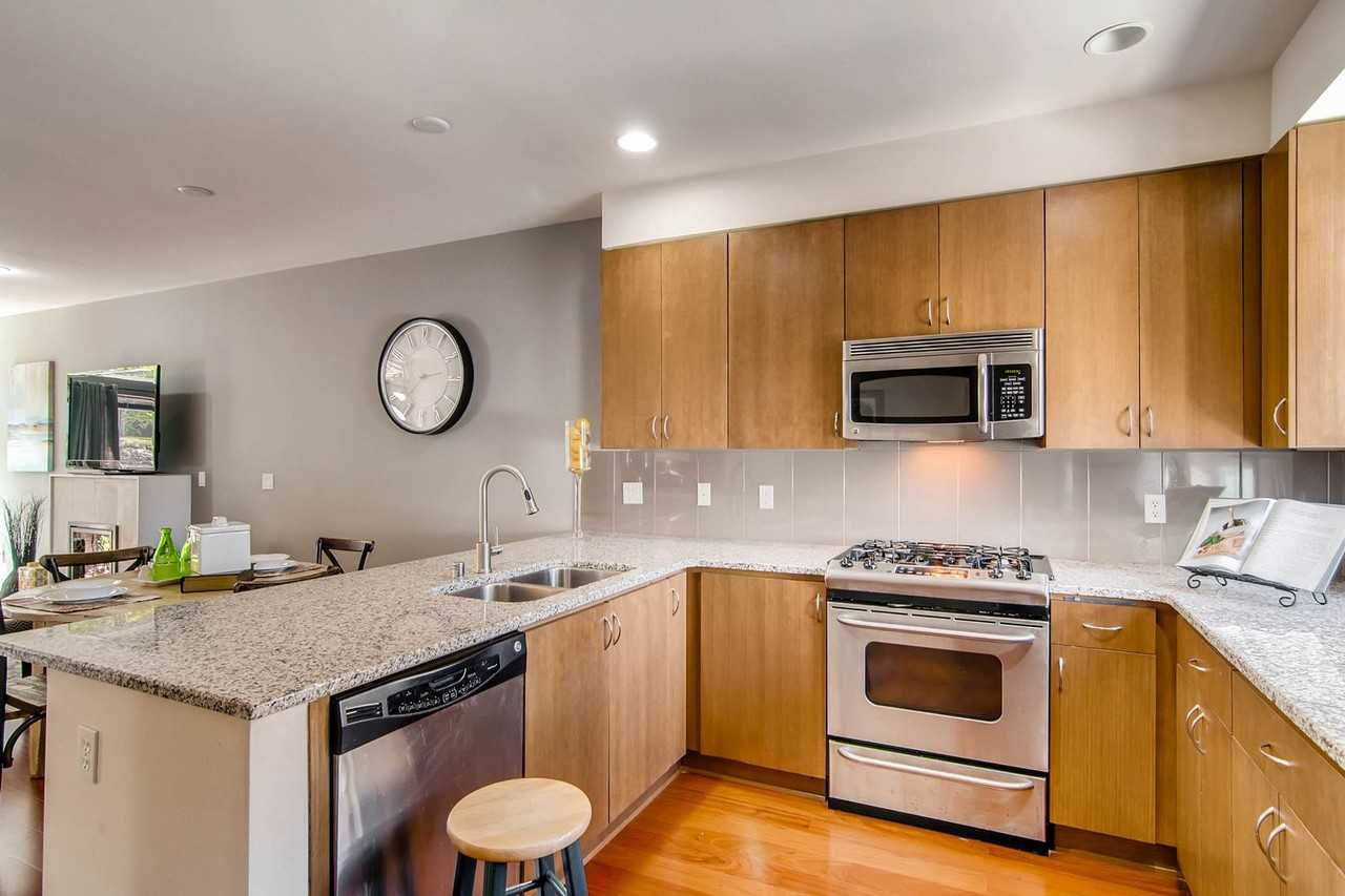 15209 Ne 81st Way - Photo 7 of 27