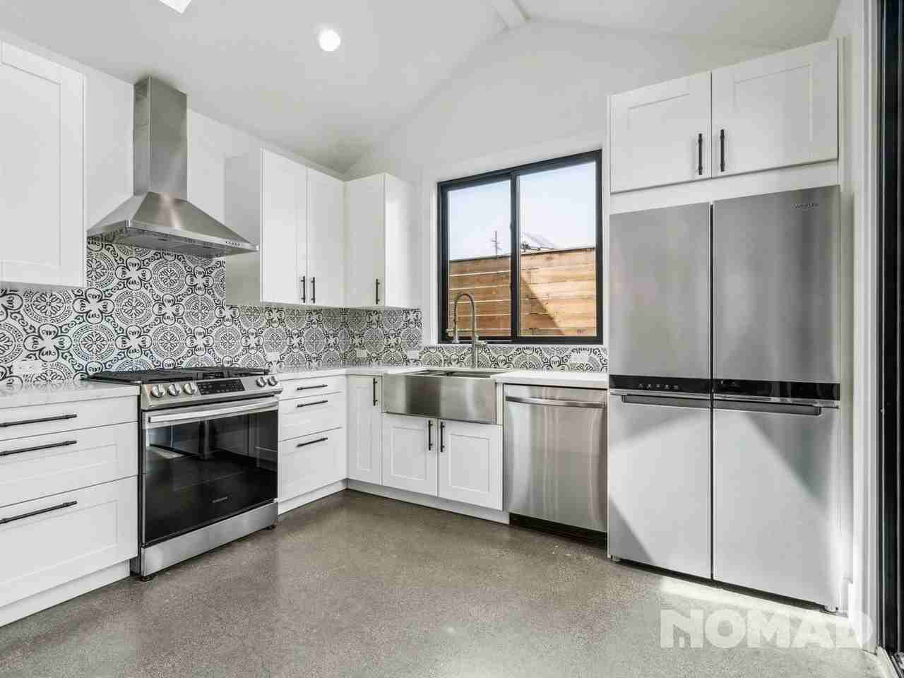1096 65th St - Photo 2 of 22