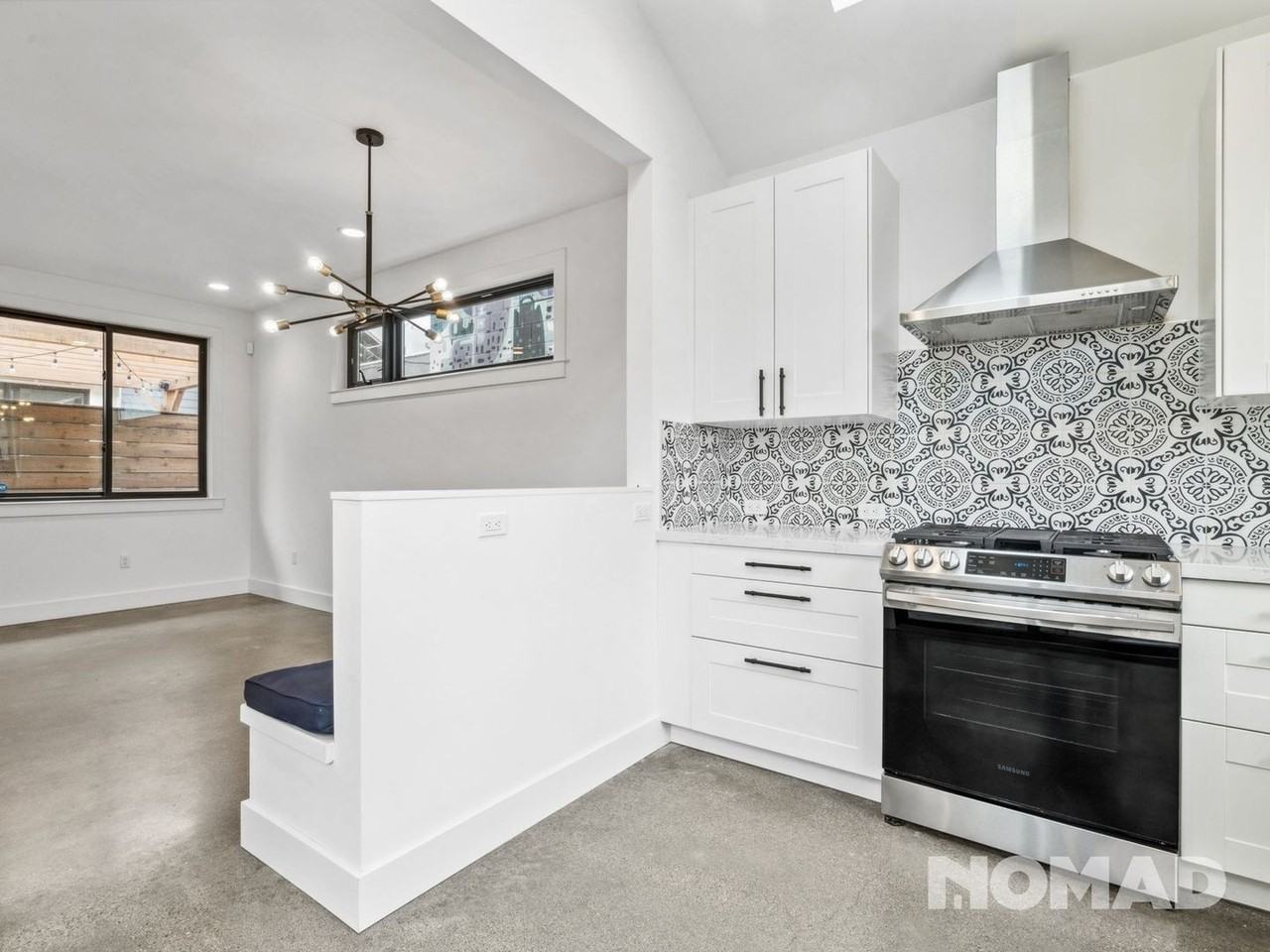 1096 65th St - Photo 3 of 22