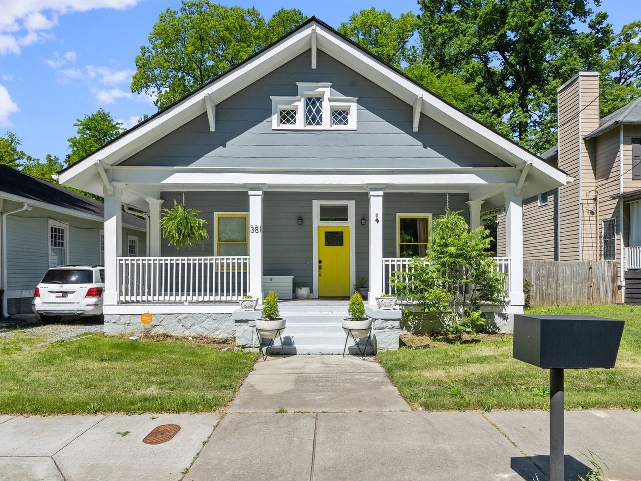 381 Lawton St Sw - Photo 2 of 30