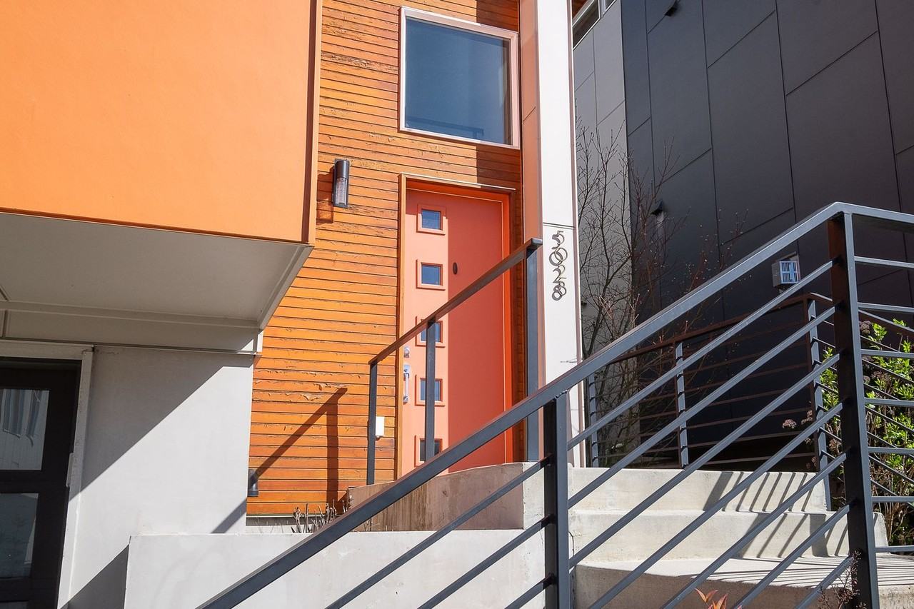 5028 Puget Blvd Sw - Photo 4 of 44